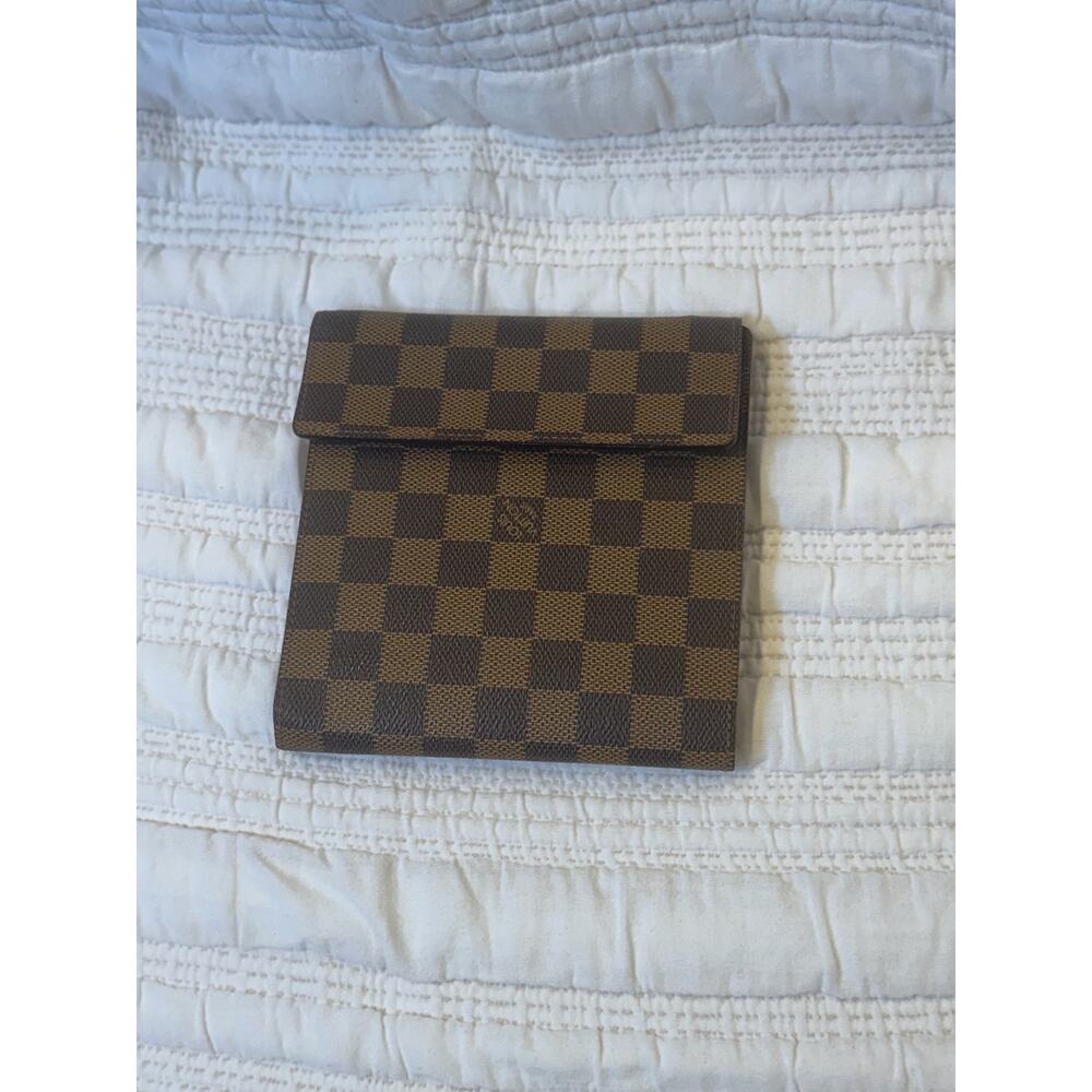 Louis Vuitton Ebene Damier CD/ DVD Case # CA0969